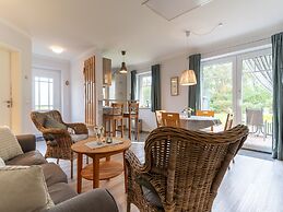 Apartment in Garding Near North Sea & Cycling Paths