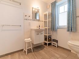 Apartment in Garding Near North Sea & Cycling Paths
