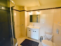 Cozy Cottage for 2 People Near the Sandy Beach