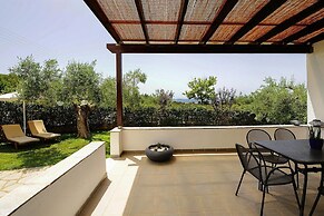 Gerakini Holiday Home With a Balcony