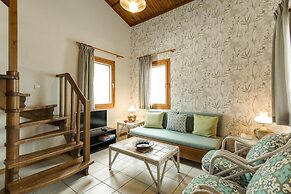 Gerakini Holiday Home With a Balcony