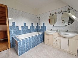 Apartment in Benodet Near Sandy Beaches