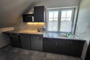 Comfortable Apartment, 5 Bedrooms, Summer Pool