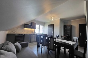 Comfortable Apartment, 5 Bedrooms, Summer Pool