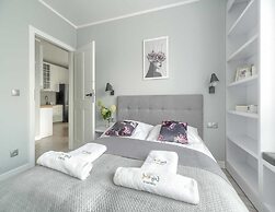 Comfortable Apartment by the sea