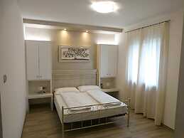 Apartment in Tignale With Lake Garda Views
