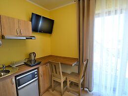 Holiday Studio Near the Beach, Playground