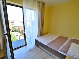 Holiday Studio Near the Beach, Playground