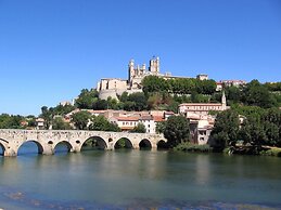 Portiragnes Group Stay With 2 Pools