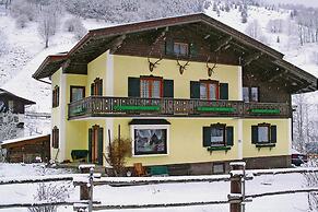 Holiday Home on Grossglockner Alpine Road