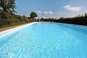 Estate in Monte Serra With Pool & Olive Trees