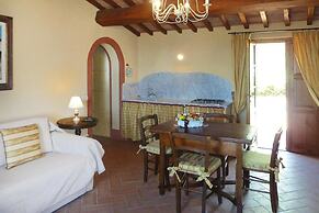Estate in Monte Serra With Pool & Olive Trees