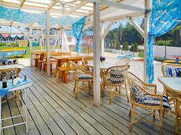Holiday Homes Close to the Seaside Beach