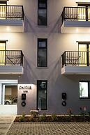 Oktolia Suites