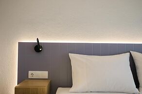 Oktolia Suites
