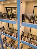Oktolia Suites