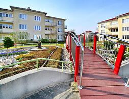 Comfortable Apartment, Ground Floor, Balcony