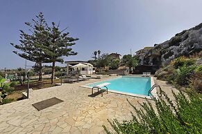 Igloo Home Plemmirio With Sea Access & Pool