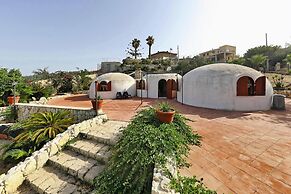 Igloo Home Plemmirio With Sea Access & Pool