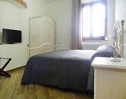 Alluring Apartment in Lamporecchio