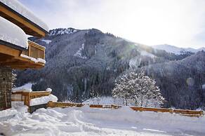 Chalet in Saalbach With Panoramic Sauna