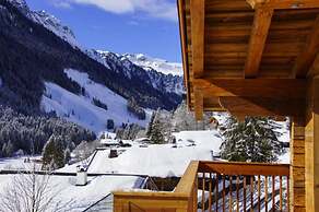 Chalet in Saalbach With Panoramic Sauna