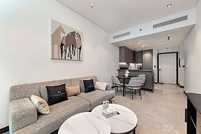 Premium 1BR Apartment at 15 Northside