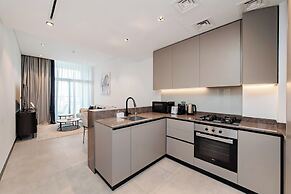Premium 1BR Apartment at 15 Northside