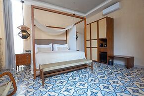 Adoro Hotel Boutique