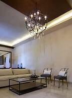 Adoro Hotel Boutique