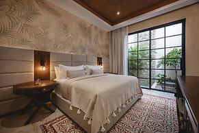 Adoro Hotel Boutique