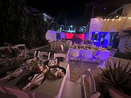 Onyx luxury rd