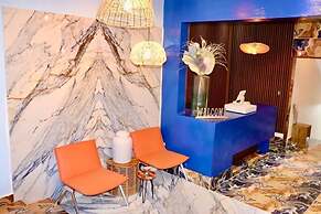 Onyx luxury rd