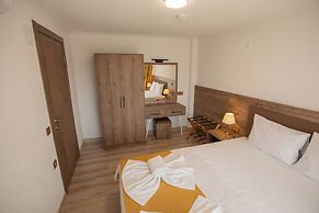 E87 Highway Otel
