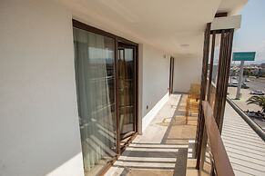 E87 Highway Otel