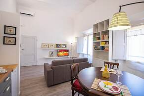 Mamo Florence - Borgo Santa Croce Apartment