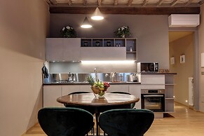 Mamo Florence - Santa Croce Loft Apartment