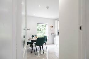 Cosy 1BD in Malvern With Stunning Views