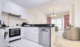 Viridis Living Chic and Spacious 1BR