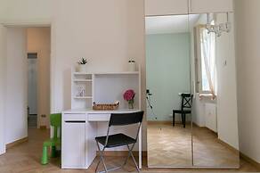 Turati Family Apartment
