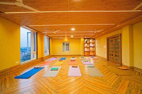 Hotel Nirvana Bliss Behind Parmarth Niketan