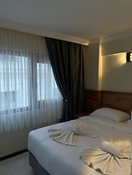 The Balo Pera Hotel