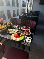 The Balo Pera Hotel