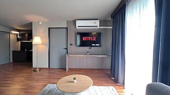 We Hotel