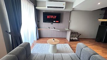 We Hotel
