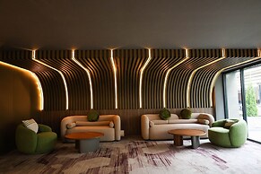 We Hotel