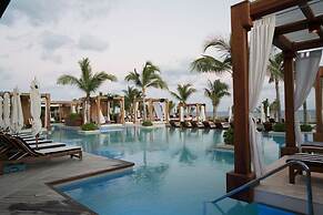 2BD Riviera Maya Ocean View w Luxurious Resort