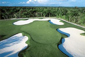 2BD Riviera Maya Ocean View w Luxurious Resort