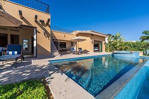 4BD Diamante Spacious Patio and Private Pool