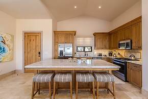 4BD Diamante Spacious Patio and Private Pool